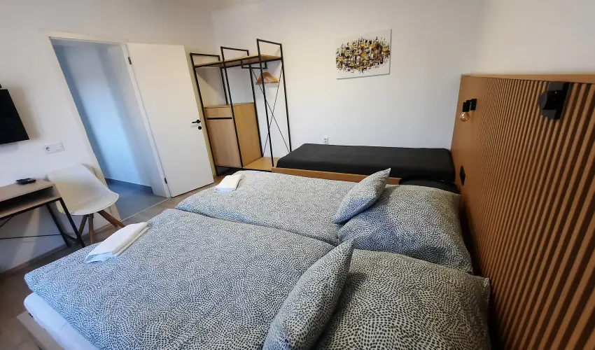 Svirg Terml Panzi Hajdnns - Mjus 1.