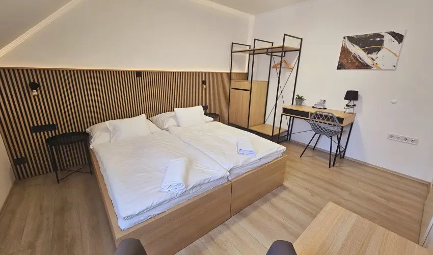 Svirg Terml Panzi Hajdnns - Mjus 1.