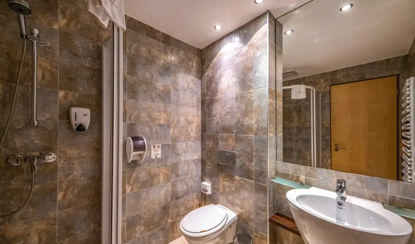 Term�l Apartmanok & Kemping Hark�ny Hark�ny - M�jus 1.