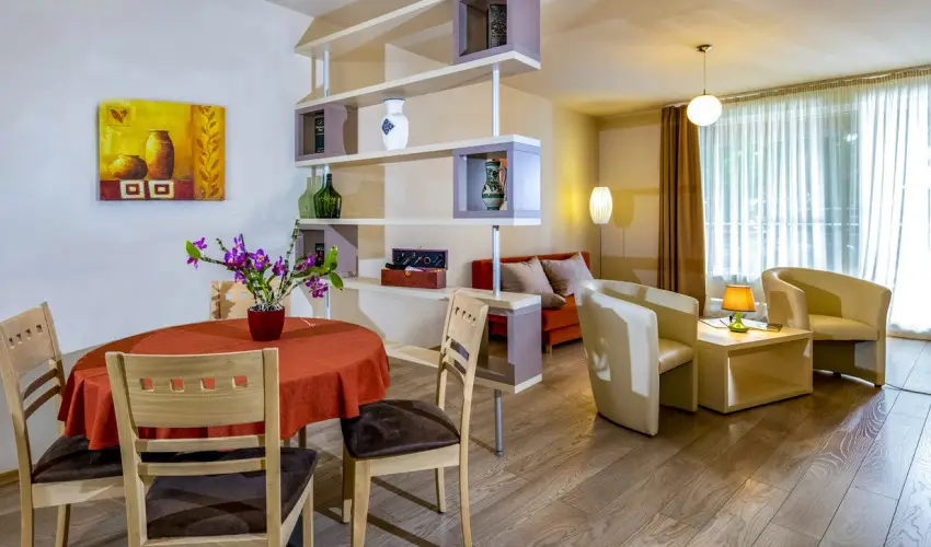 Term�l Apartmanok & Kemping Hark�ny Hark�ny - M�jus 1. - teljes el�refizet�ssel