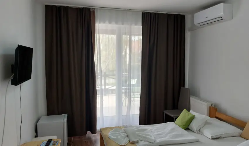 Thermal Panzi� Igal Igal - M�jus 1. (min. 2 �j)
