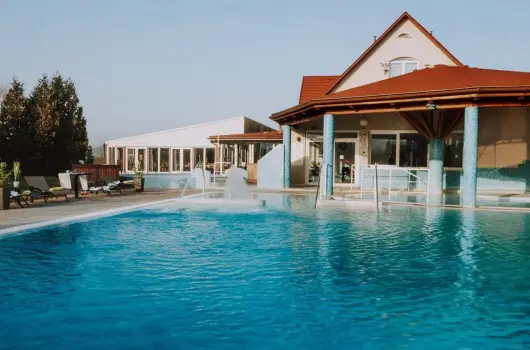 Therm�l Park Hotel - M�jus 1. - teljes el�refizet�ssel