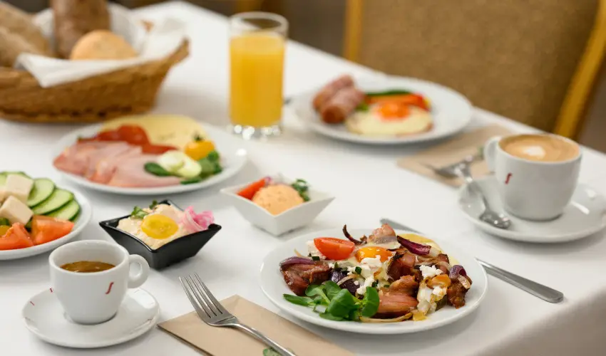 Therm�l Park Hotel Egerszal�k - M�jus 1.