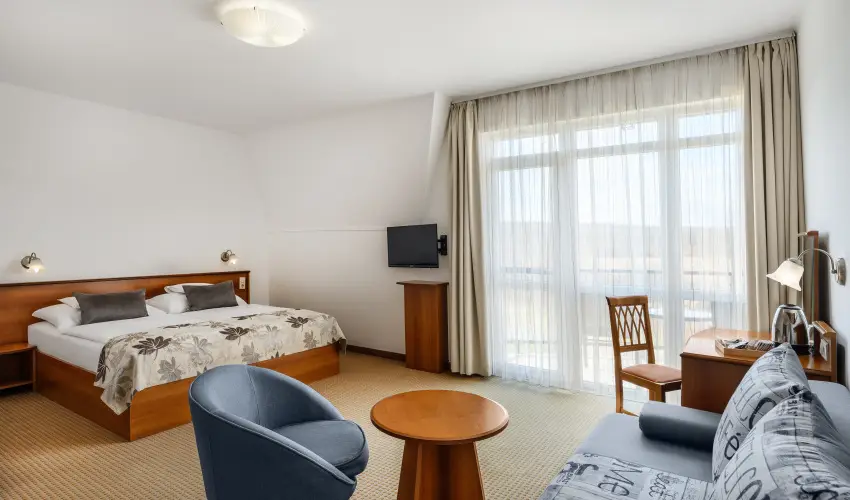 Therm�l Park Hotel Egerszal�k - M�jus 1.