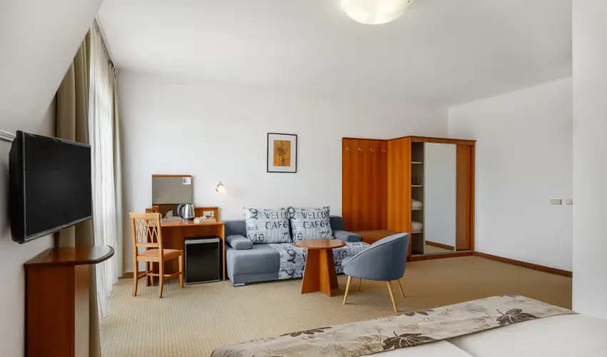 Therm�l Park Hotel Egerszal�k - M�jus 1.