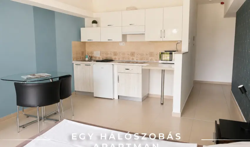 Tisza Gy�ngye Apartmanok Szeged - M�jus 1.