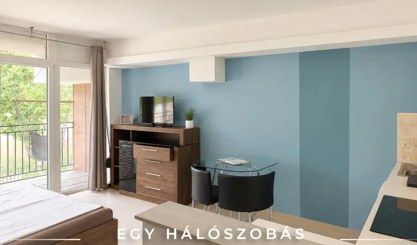 Tisza Gy�ngye Apartmanok Szeged - M�jus 1.