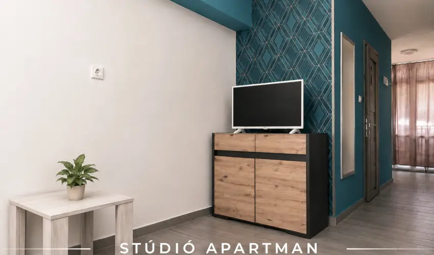 Tisza Gy�ngye Apartmanok Szeged - M�jus 1.