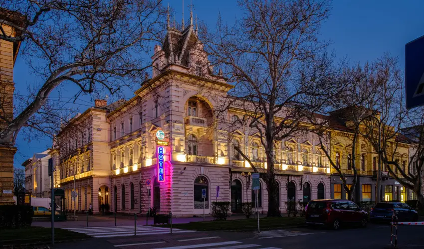 Tisza Hotel Szeged - Majlis 