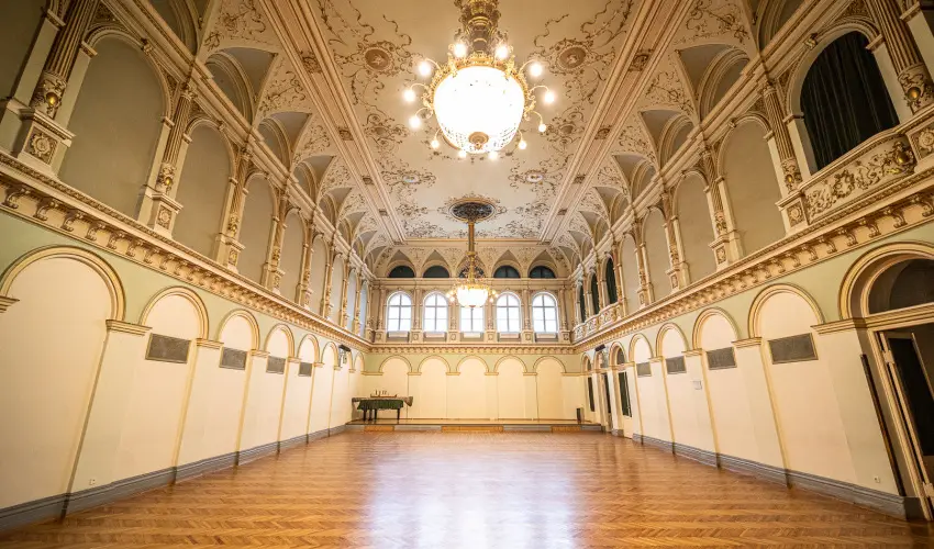 Tisza Hotel Szeged - Majlis 