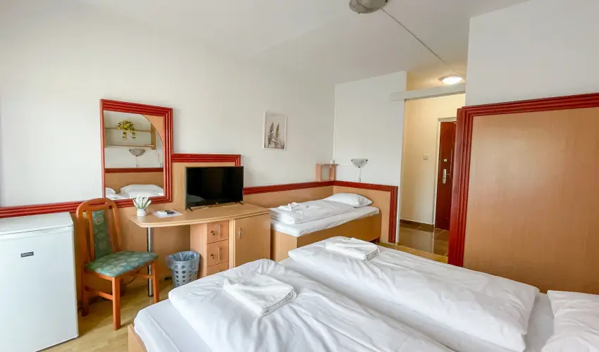 Tisza Sport Hotel Szeged - Mjus 1. 