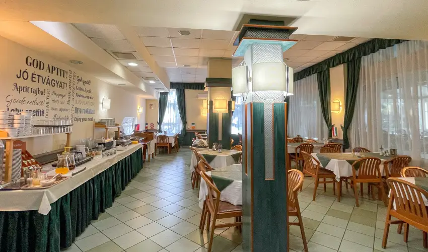 Tisza Sport Hotel Szeged - Mjus 1. 