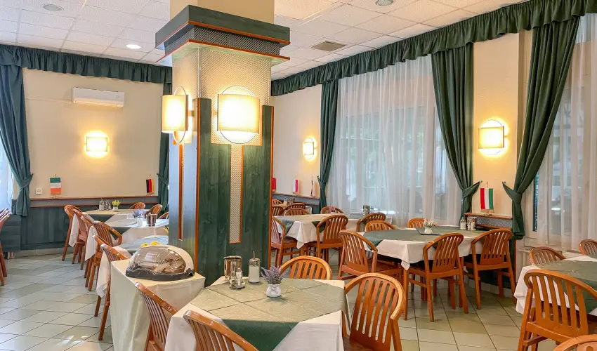 Tisza Sport Hotel Szeged - Mjus 1. 