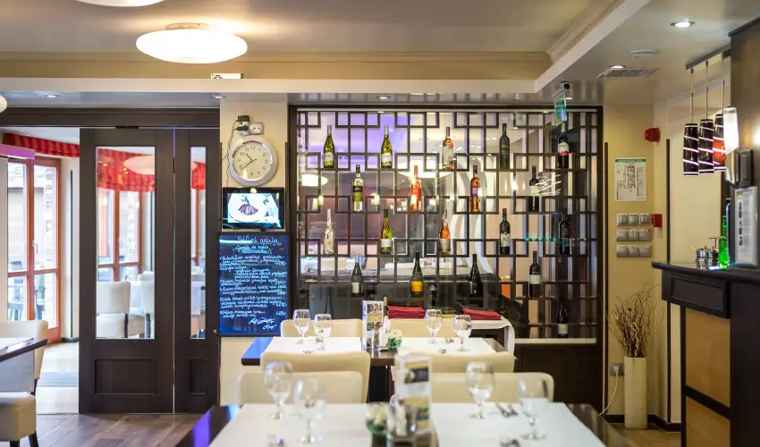 T Wellness Hotel Bnk - Majlis