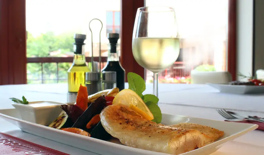 T Wellness Hotel Bnk - Majlis