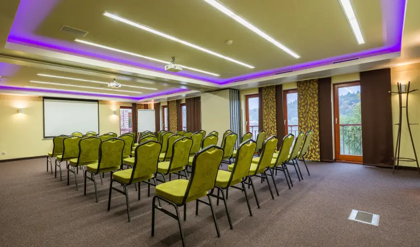 T Wellness Hotel Bnk - Majlis