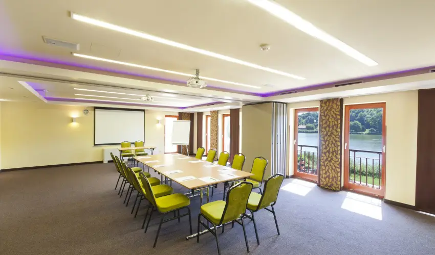 T Wellness Hotel Bnk - Majlis