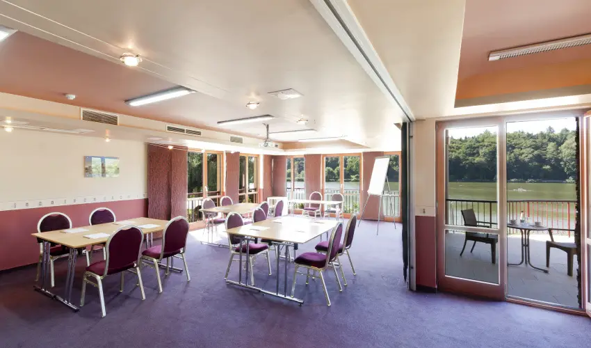 T Wellness Hotel Bnk - Majlis