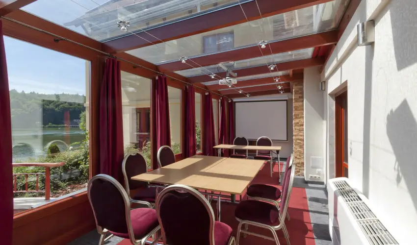 T Wellness Hotel Bnk - Majlis