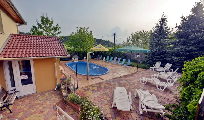 Tkert Fogad Nagymnyok - Mjus 1.