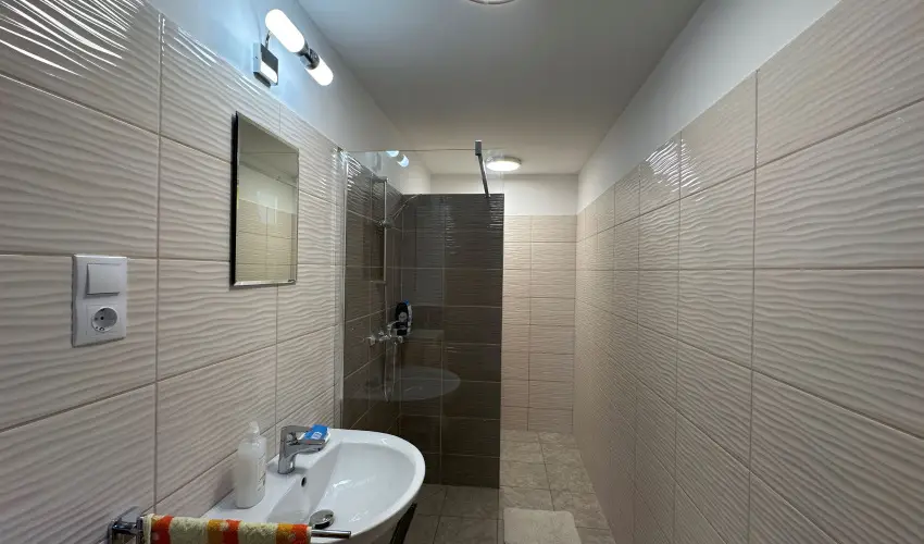 T�csi lak Szigetszentm�rton - M�jus 1. (min. 2 �j)