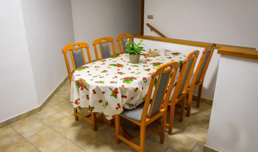 Tulipn Vendghz rvnyes - Mjus 1. (min. 2 j)