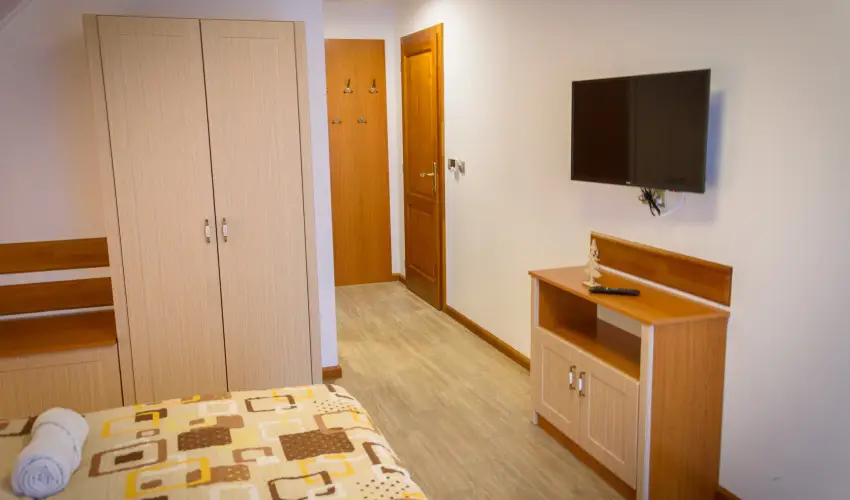 Tulipn Vendghz rvnyes - Mjus 1. (min. 2 j)