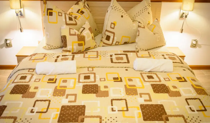 Tulipn Vendghz rvnyes - Mjus 1. (min. 2 j)