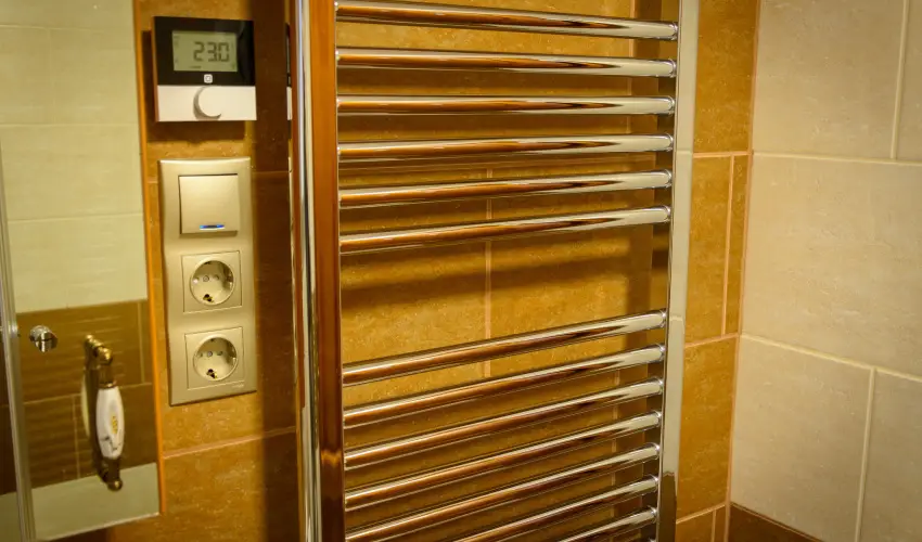 Tulipn Vendghz rvnyes - Mjus 1. (min. 2 j)