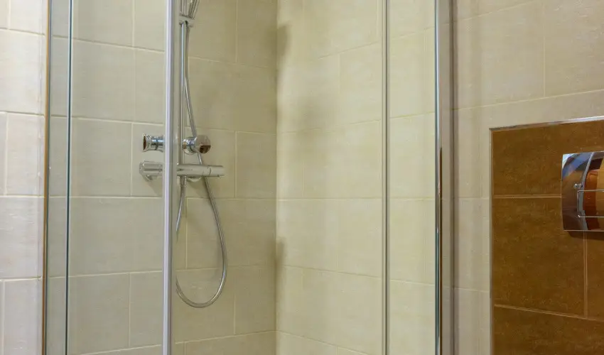 Tulipn Vendghz rvnyes - Mjus 1. (min. 2 j)