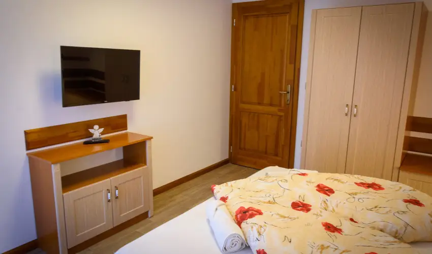 Tulipn Vendghz rvnyes - Mjus 1. (min. 2 j)