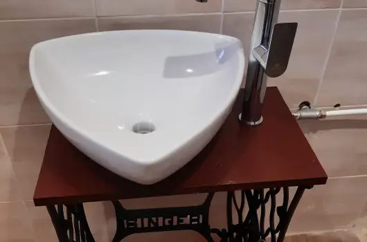 Tulip�nos Vend�gh�z - M�jus 1.