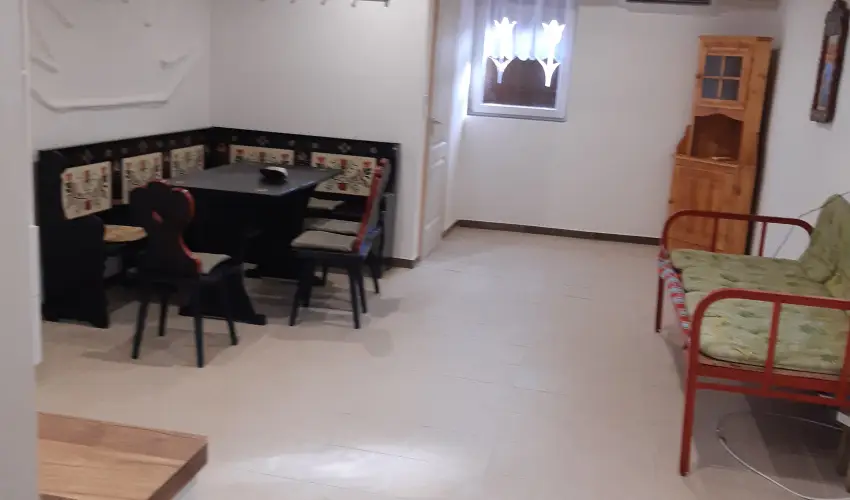 Tulip�nos Vend�gh�z �r - M�jus 1.