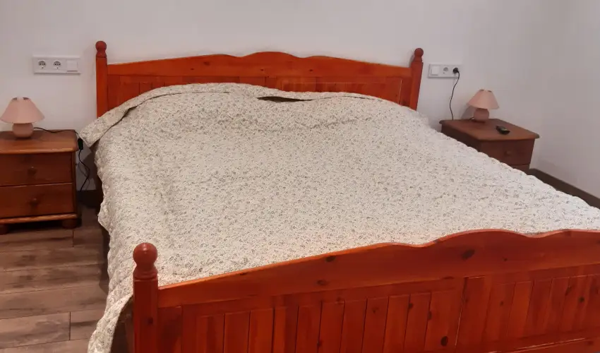 Tulip�nos Vend�gh�z �r - M�jus 1.