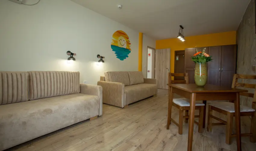 Viktor Bor- s Vendghz Balatonmriafrd - Mjus 1.