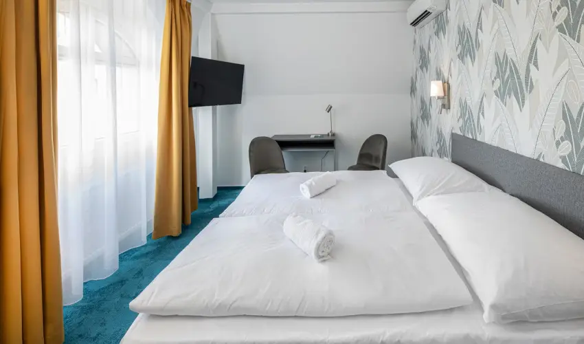 Villa MyLake Zamrdi - Mjus 1.