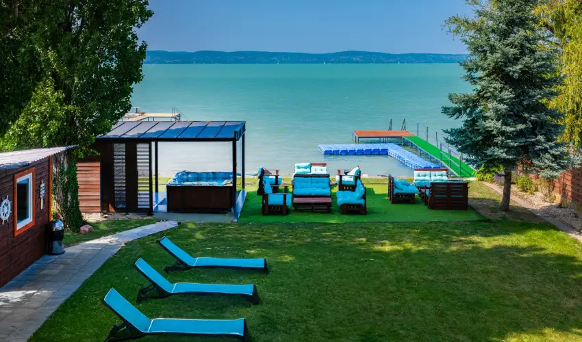 Villa MyLake Zamrdi - Mjus 1.