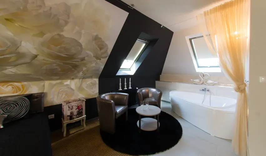 Villa Oliva Boutique Rooms Zamrdi - Mjus 1. (min. 2 j)