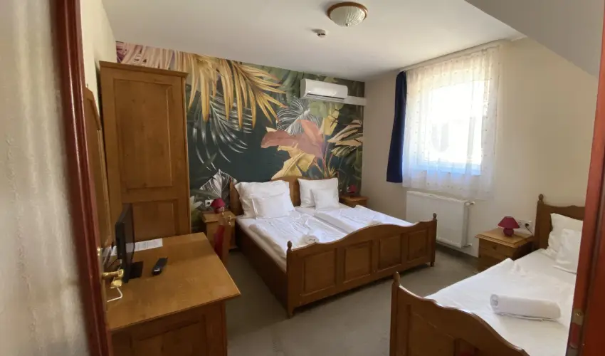 Hotel Villa Park Szilvsvrad - Mjus 1. (min. 2 j)