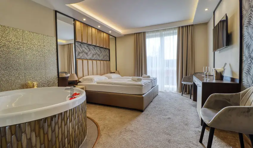 Hotel Villa Park Szilvsvrad - Mjus 1. (min. 2 j)