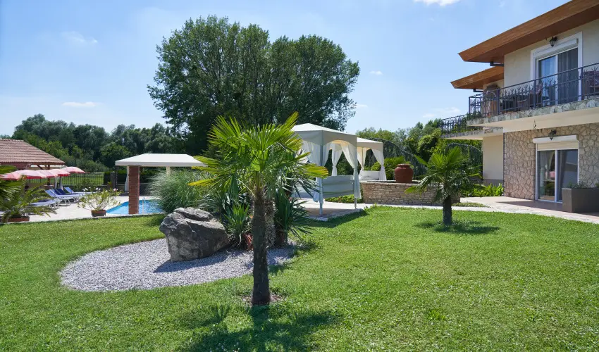 Villa Plattensee Vonyarcvashegy - Mjus 1. (min. 2 j)