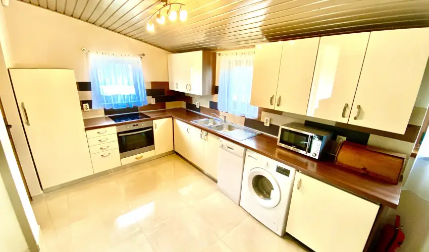 Villa 55 & Pool Sifok - Mjus 1. 