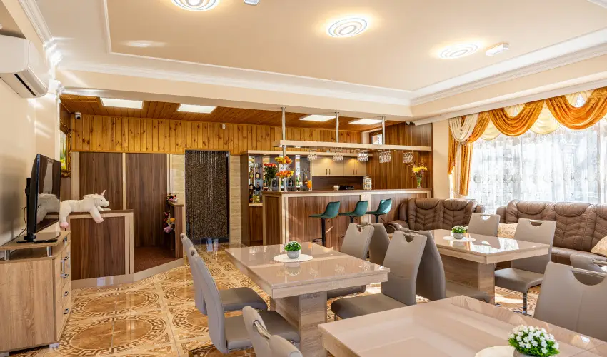 Vrs lom Apartman Panzi Tiszakcske Tiszakcske - Mjus 1.