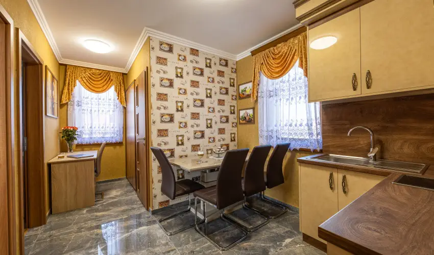 Vrs lom Apartman Panzi Tiszakcske Tiszakcske - Mjus 1.