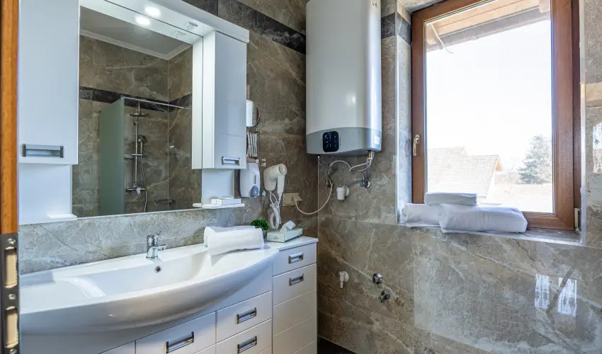 Vrs lom Apartman Panzi Tiszakcske Tiszakcske - Mjus 1.