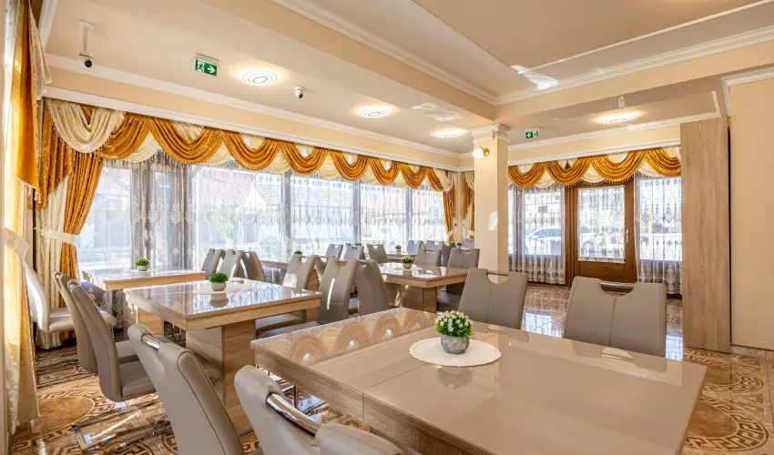 Vrs lom Apartman Panzi Tiszakcske Tiszakcske - Mjus 1.