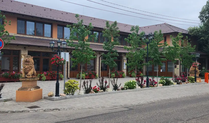 Vrs lom Apartman Panzi Tiszakcske Tiszakcske - Mjus 1.