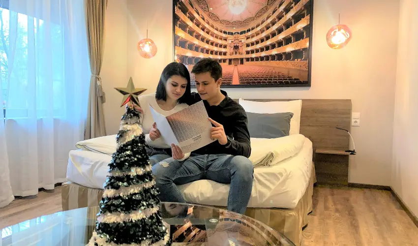 Waterfront Lodge Dunapataj - M�jus 1.