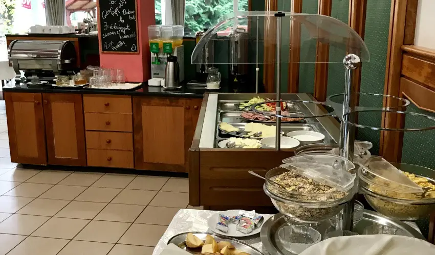 Well Hotel Harkny - Mjus 1.