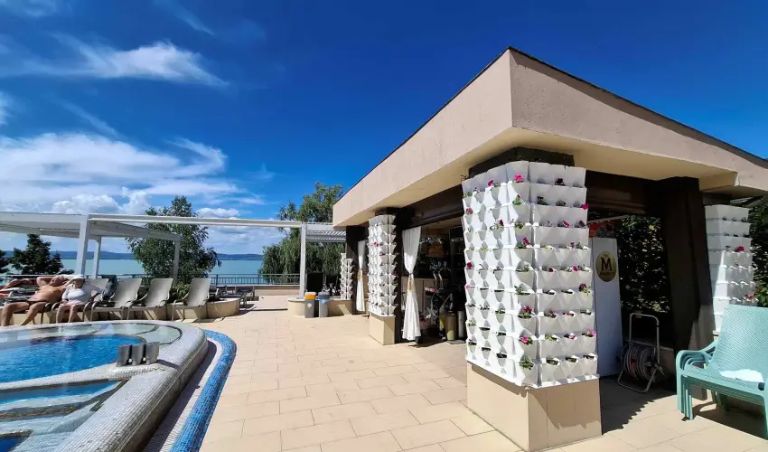 Hotel Wellamarin Zamrdi - Majlis (min. 2 j)